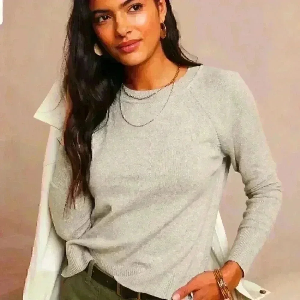 Banana Republic Relaxed Fit Raglan Pullover Sweater